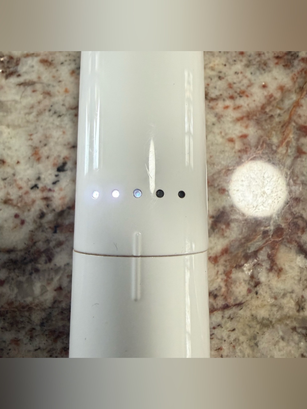 T3 1 Inch Micro Curling Iron White and Rose Gold - Picture 12 of 13